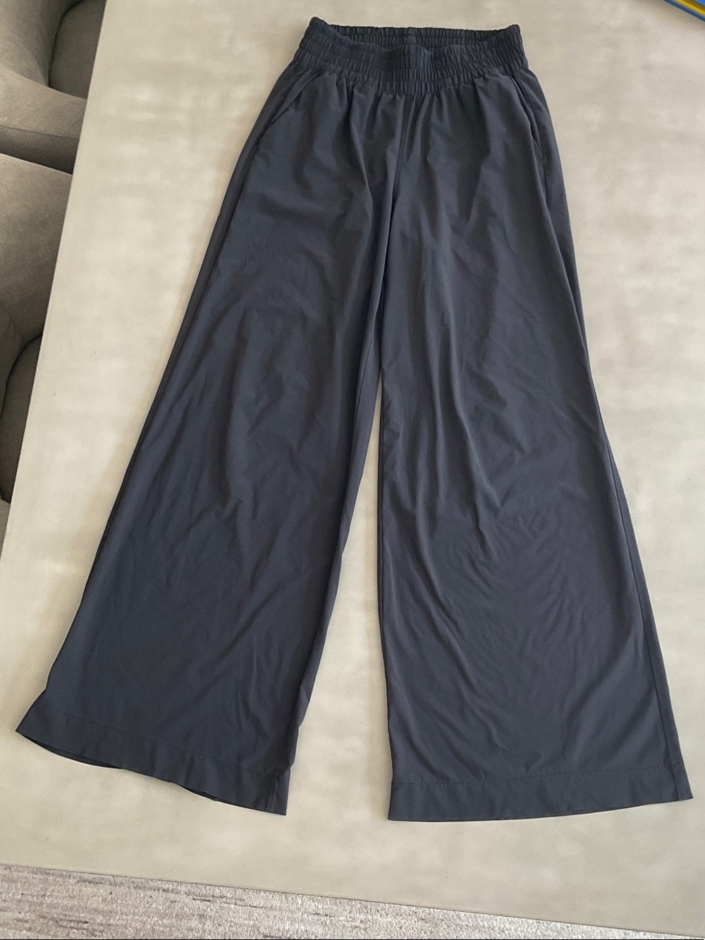 Vuori Villa Wideleg Pant - Black